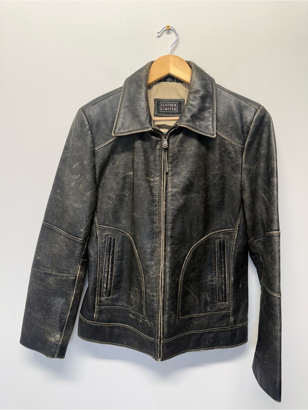 Leather Limited Vintage 90’s Women's Black Distressed Leather Jacket
